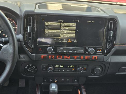 Used 2025 Nissan Frontier PRO-4X w/ Pro Premium Package AWD/4WD image 18