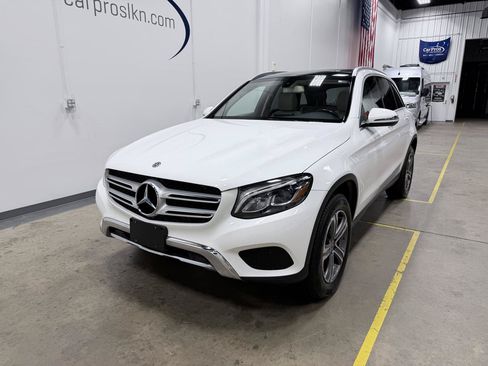 Used 2018 Mercedes-Benz GLC 300 image 3