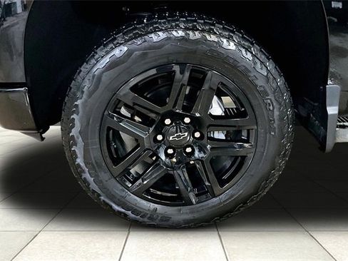 Certified 2024 Chevrolet Silverado 1500 Custom Trail Boss w/ Turbomax Blackout Package image 10