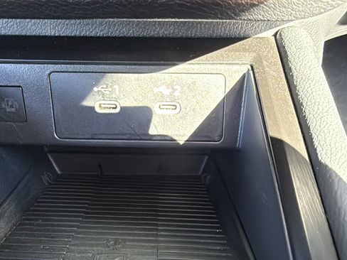 Certified 2025 Nissan Kicks SV AWD/4WD image 16