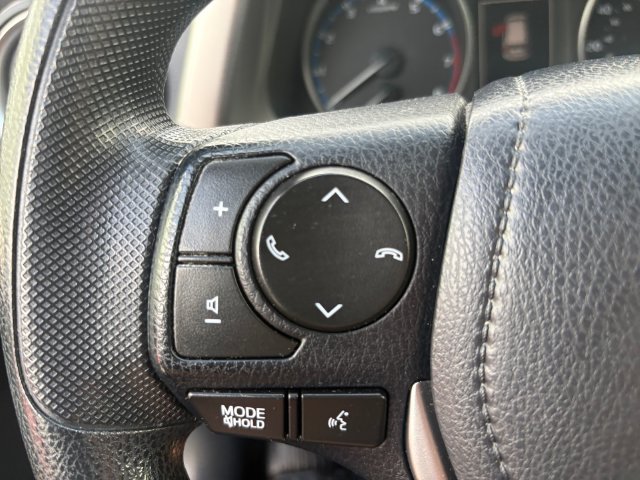 Used 2018 Toyota RAV4 LE w/ All Weather Liner Package AWD/4WD image 16