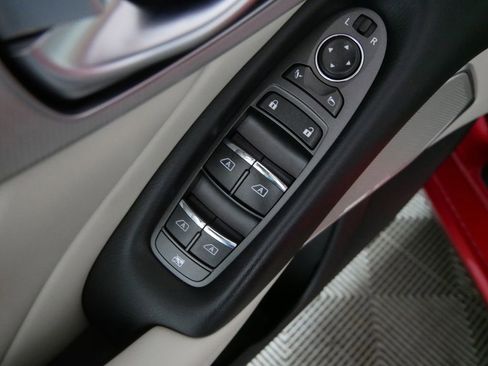 Used 2023 INFINITI Q50 Luxe AWD/4WD image 17