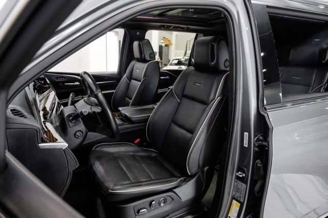 Used 2021 Cadillac Escalade ESV Premium Luxury AWD/4WD image 48