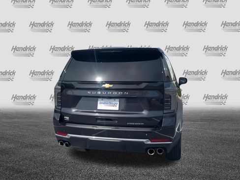 Used 2025 Chevrolet Suburban Premier RWD image 44