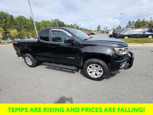 Used 2016 Chevrolet Colorado LT w/ LT Convenience Package image 18