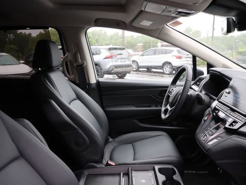 Certified 2026 Honda Odyssey EX-L image 8