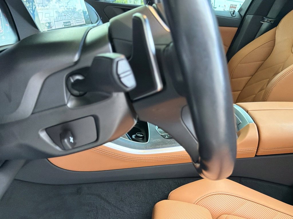 Used 2023 BMW X5 sDrive40i w/ M Sport Package RWD image 53