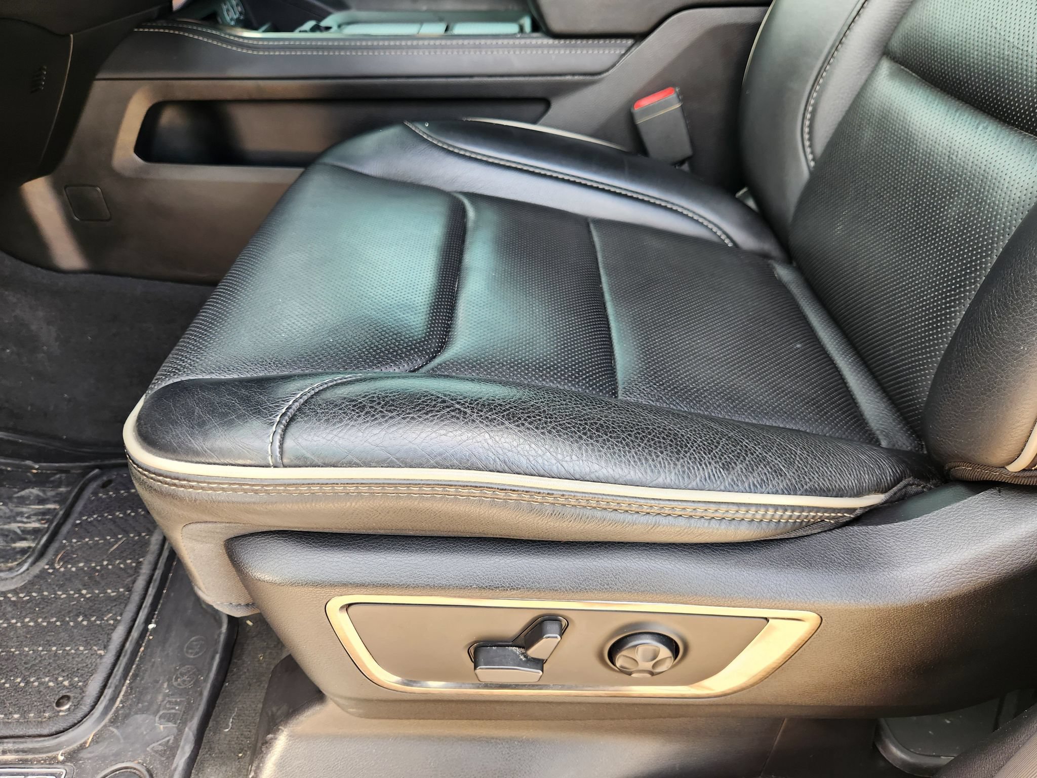 Used 2021 RAM 1500 Limited AWD/4WD image 25