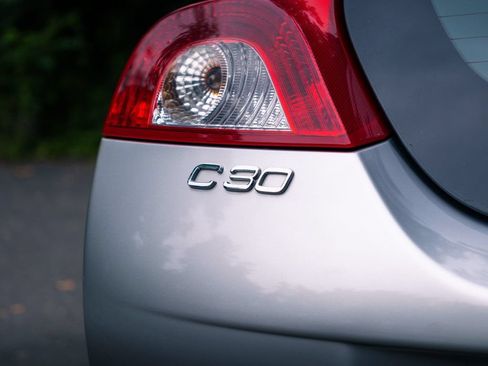 Used 2010 Volvo C30 T5 FWD image 9