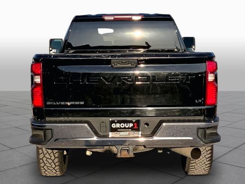 Used 2021 Chevrolet Silverado 2500 LT w/ Convenience Package AWD/4WD image 5