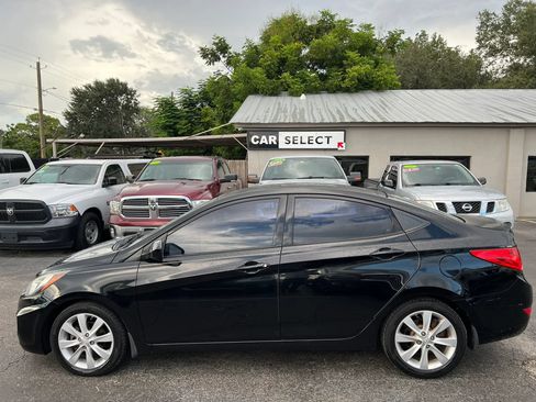 Used 2013 Hyundai Accent GLS w/ Premium Pkg FWD image 8