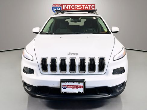 Used 2015 Jeep Cherokee Latitude w/ Comfort/Convenience Group image 2
