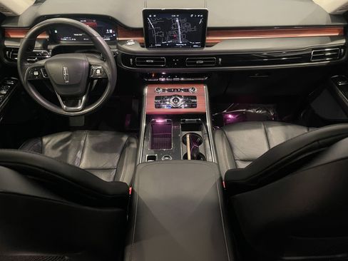 Used 2024 Lincoln Aviator Reserve w/ Equipment Group 201A image 16