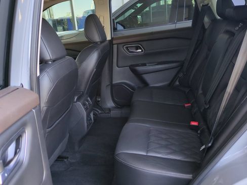Used 2023 Nissan Rogue Platinum w/ Platinum Premium Package AWD/4WD image 13