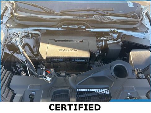 Used 2025 Honda Pilot TrailSport image 23