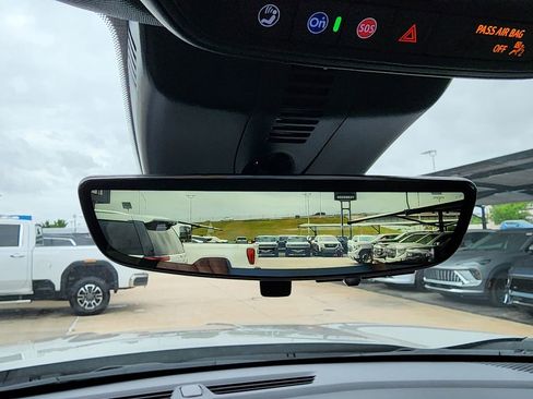 New 2026 GMC Acadia AT4 w/ Luxury Package AWD/4WD image 38