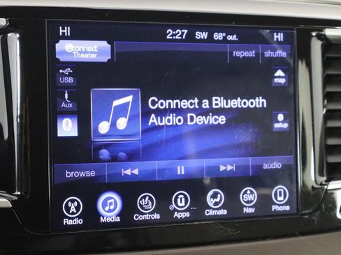 Used 2017 Chrysler Pacifica Touring-L Plus image 29