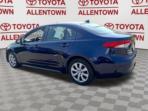 Used 2020 Toyota Corolla LE FWD image 4