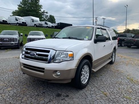 Used 2014 Ford Expedition EL XLT w/ Equipment Group 202A AWD/4WD image 4