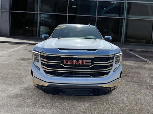 New 2026 GMC Sierra 1500 SLT w/ X31 Off-Road Package image 2