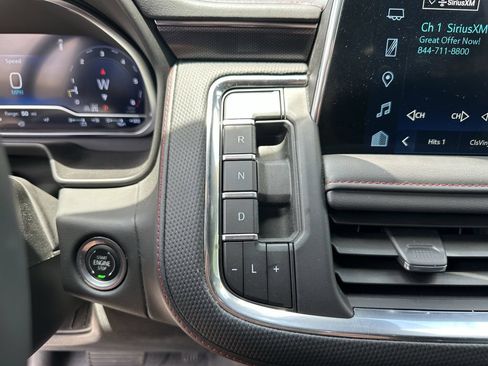 Used 2024 Chevrolet Tahoe RST w/ Luxury Package AWD/4WD image 30