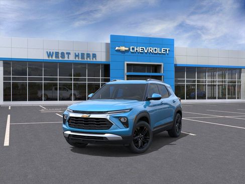 Used 2026 Chevrolet TrailBlazer LT w/ Midnight Edition AWD/4WD image 8