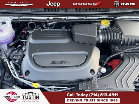 New 2026 Chrysler Pacifica Select FWD image 28