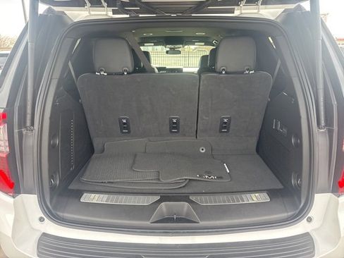 Used 2025 GMC Yukon Denali image 5