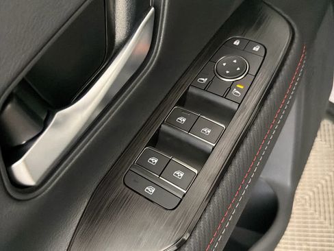 New 2026 Nissan Kicks SR w/ SR Premium Package FWD image 23