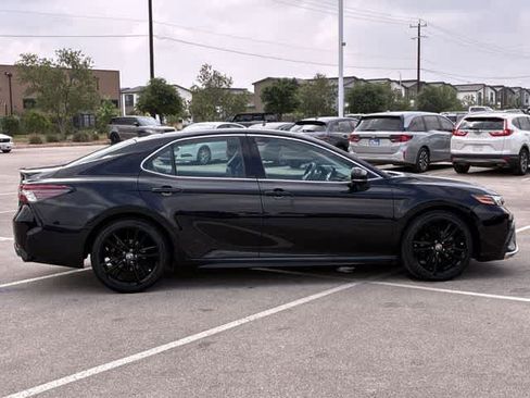 Used 2024 Toyota Camry XSE FWD image 7