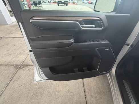 Used 2022 Chevrolet Silverado 1500 RST image 16