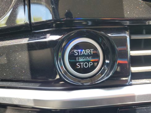 Certified 2024 Nissan Pathfinder SV image 23