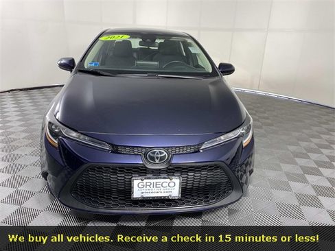 Used 2021 Toyota Corolla LE w/ Carpet Mat Package (TMS) image 3