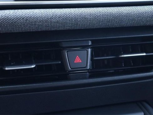 New 2025 Volkswagen Tiguan S image 13