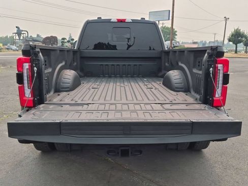 Used 2026 Ford F450 Platinum w/ FX4 Off-Road Package AWD/4WD image 27