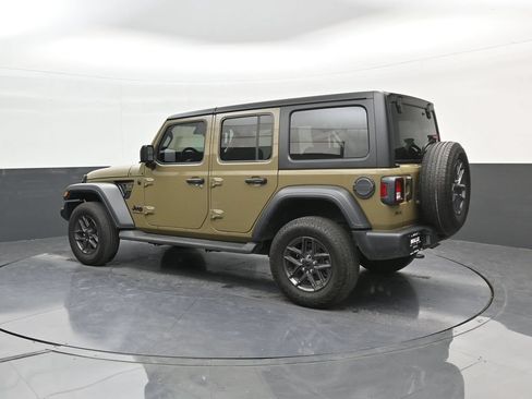 Used 2025 Jeep Wrangler Unlimited Sport AWD/4WD image 5