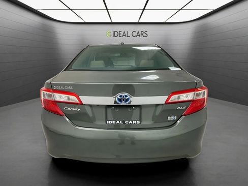 Used 2012 Toyota Camry XLE w/ Leather Pkg FWD image 6