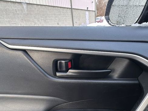 Used 2024 Toyota RAV4 LE image 10