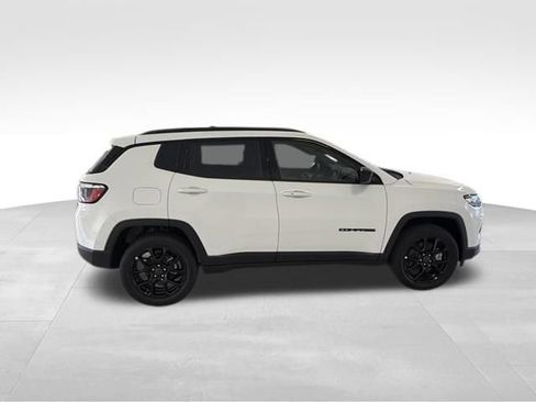New 2026 Jeep Compass Latitude AWD/4WD image 6