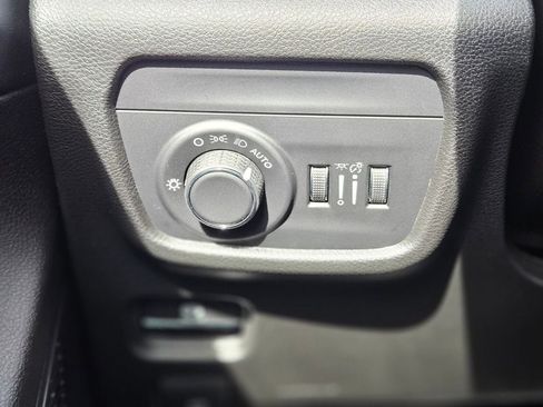 New 2025 Jeep Grand Cherokee L Laredo w/ Luxury Tech Group I image 22