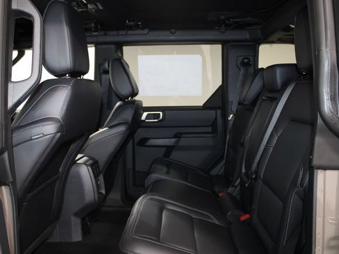 New 2026 Ford Bronco Outer Banks w/ Sasquatch Package AWD/4WD image 25