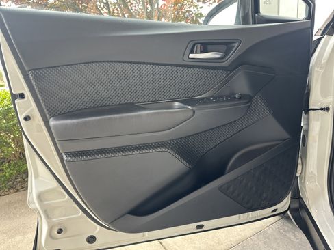 Used 2018 Toyota C-HR XLE image 10