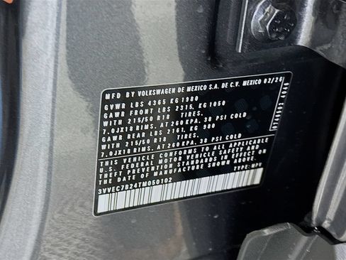 New 2026 Volkswagen Taos SE FWD image 6