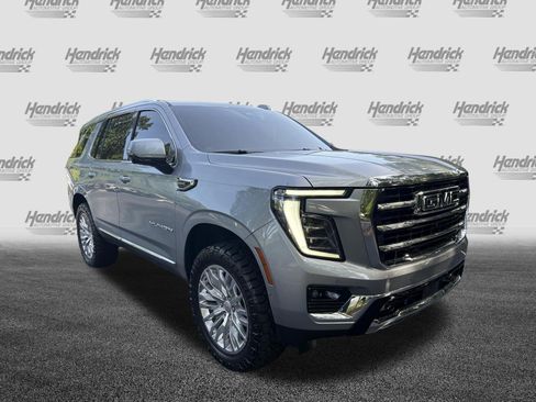 Used 2026 GMC Yukon Elevation RWD image 2