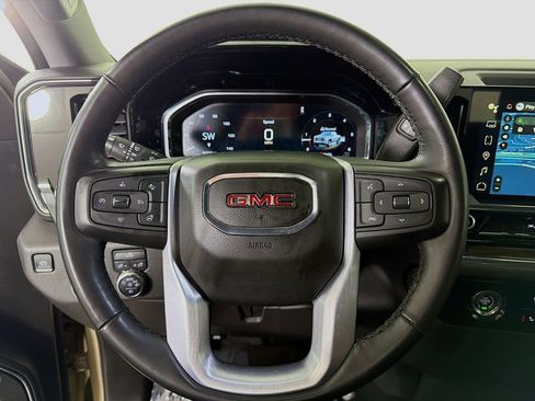 Used 2023 GMC Sierra 1500 Elevation image 14
