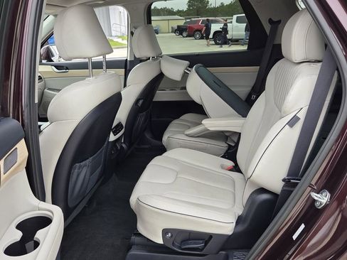 Used 2024 Hyundai Palisade Limited image 13