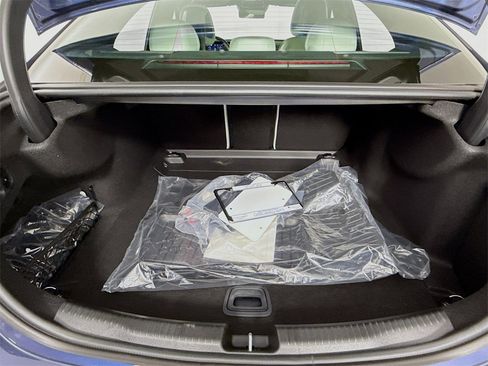 Used 2025 Mercedes-Benz C 300 4MATIC Sedan image 28