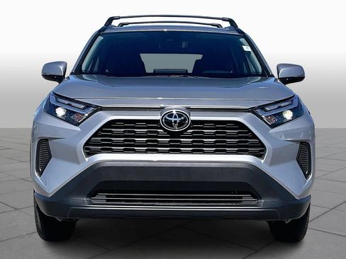 Used 2024 Toyota RAV4 XLE image 4