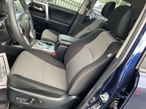 Certified 2024 Toyota 4Runner SR5 AWD/4WD image 18