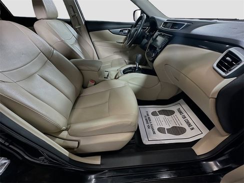 Used 2016 Nissan Rogue SL w/ SL Premium Package image 30